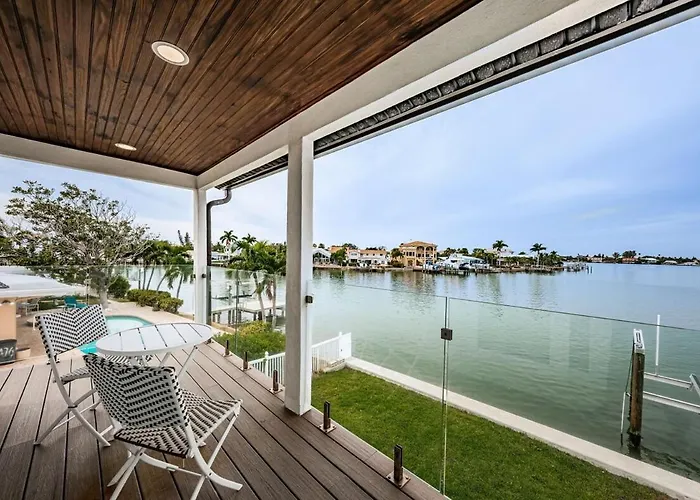New Listing Coastal Waters Retreat Holiday home *