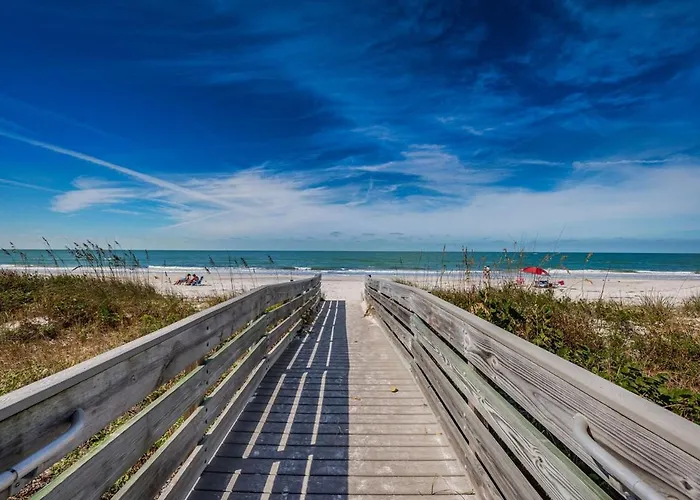 New Listing Coastal Waters Retreat Holiday home