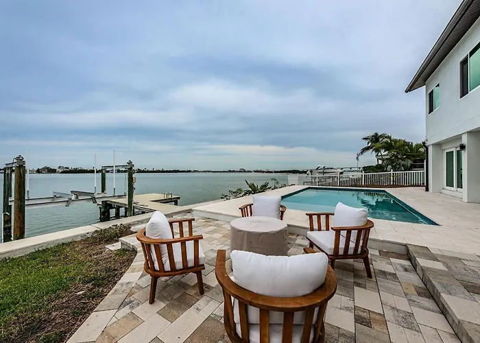 New Listing Coastal Waters Retreat *