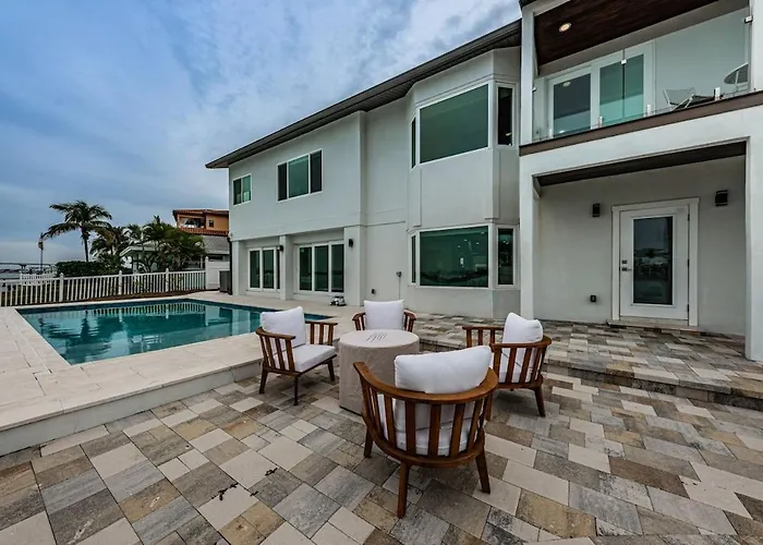 New Listing Coastal Waters Retreat Holiday home *