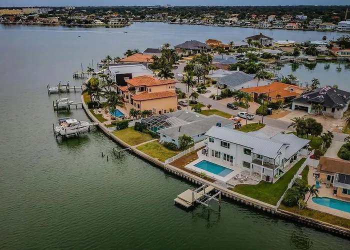 New Listing Coastal Waters Retreat Clearwater Beach